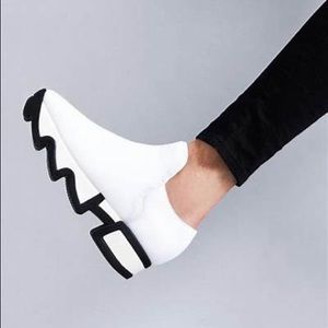 iRi WES1 Low Top Sneaker White Womens Size 8/38